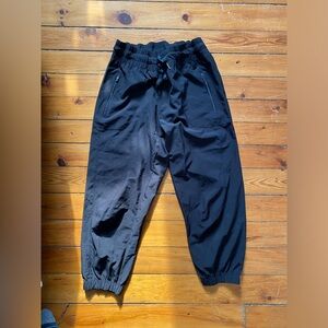 KYODAN Keep It Moving Crop joggers